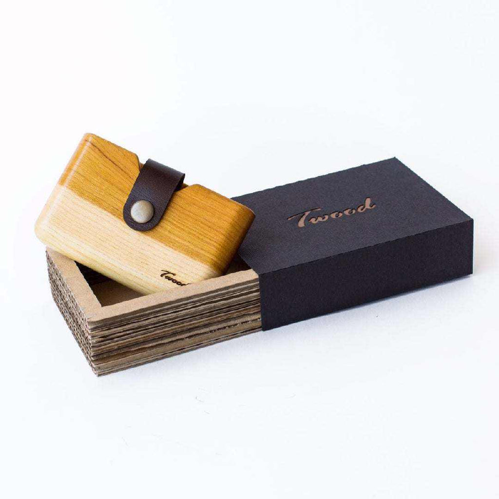 Eco-friendly wooden wallet with leather strap and compact design in black Twood gift box