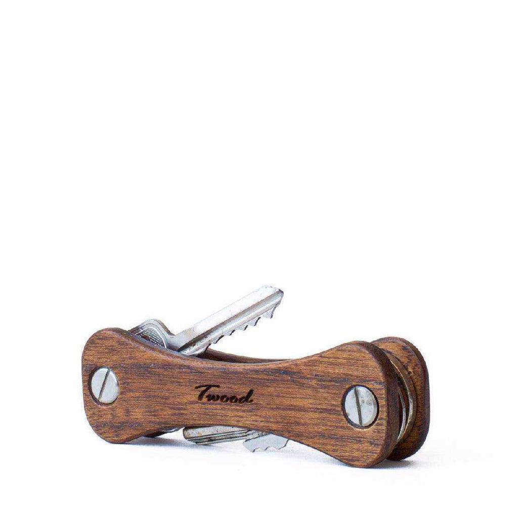 Handcrafted wooden keychain with six keys and retractable design, ecofriendly and compact accessory