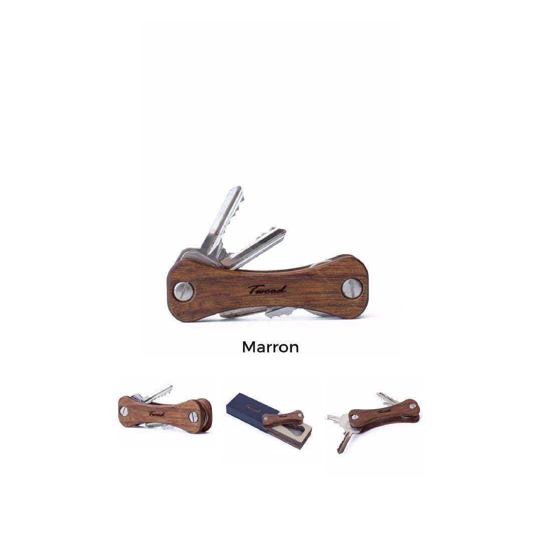 Wooden keychain with six keys, handcrafted retractable design, eco-friendly and sustainable accessory in brown wood